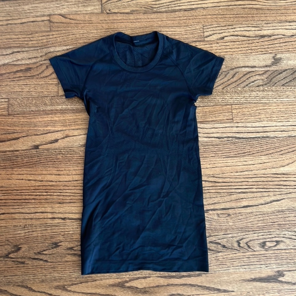 Lululemon Short Sleeve